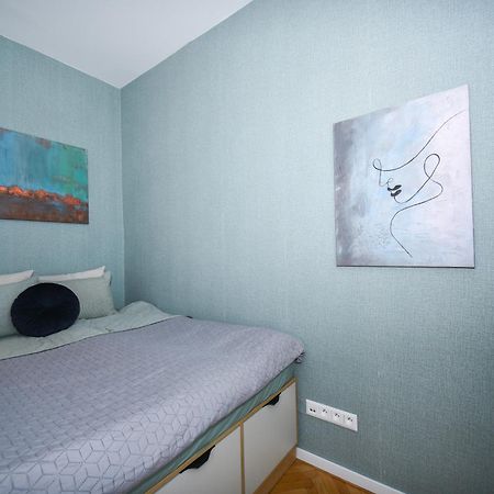 City Center Studio - Comfy & Modern Pozsony Kültér fotó