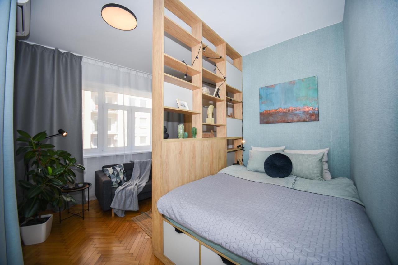 City Center Studio - Comfy & Modern Pozsony Kültér fotó