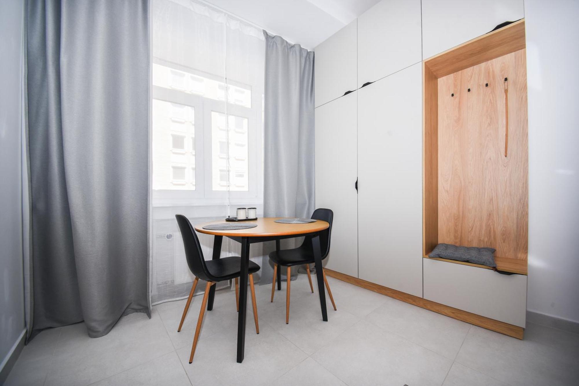 City Center Studio - Comfy & Modern Pozsony Kültér fotó